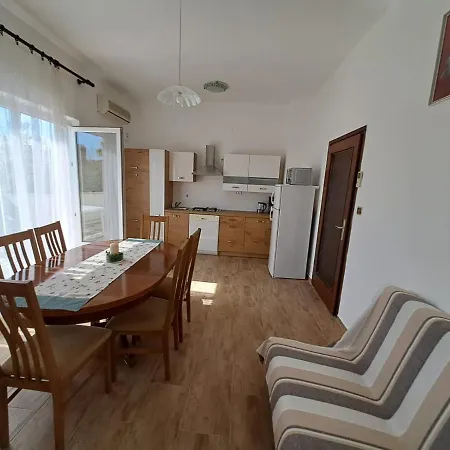 Apartment Berny Sveti Vid-Miholjice